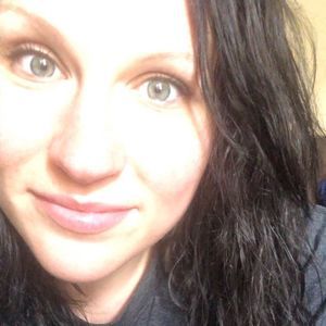 Meet your Posher, Devin